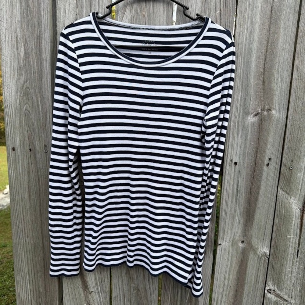 Nautical Preppy J.Crew Perfect Fit Top Medium Navy White Striped Crewneck Tee